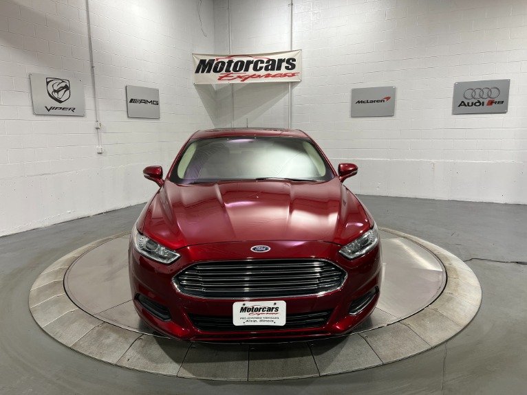 Used-2016-Ford-Fusion-SE-FWD
