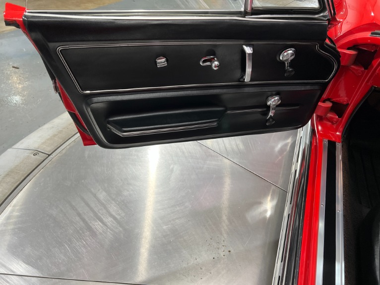Used-1967-Chevrolet-Corvette-Stingray-Convertible-427-400Hp-4-Speed