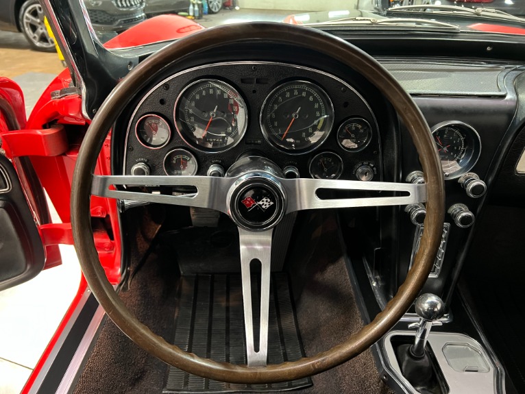Used-1967-Chevrolet-Corvette-Stingray-Convertible-427-400Hp-4-Speed