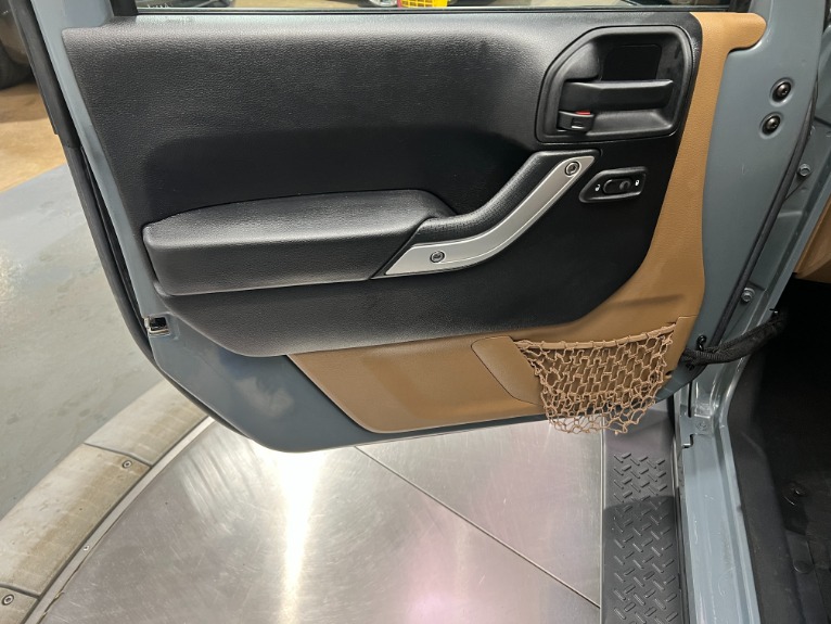 Used-2015-Jeep-Wrangler-Unlimited-Sahara-4X4