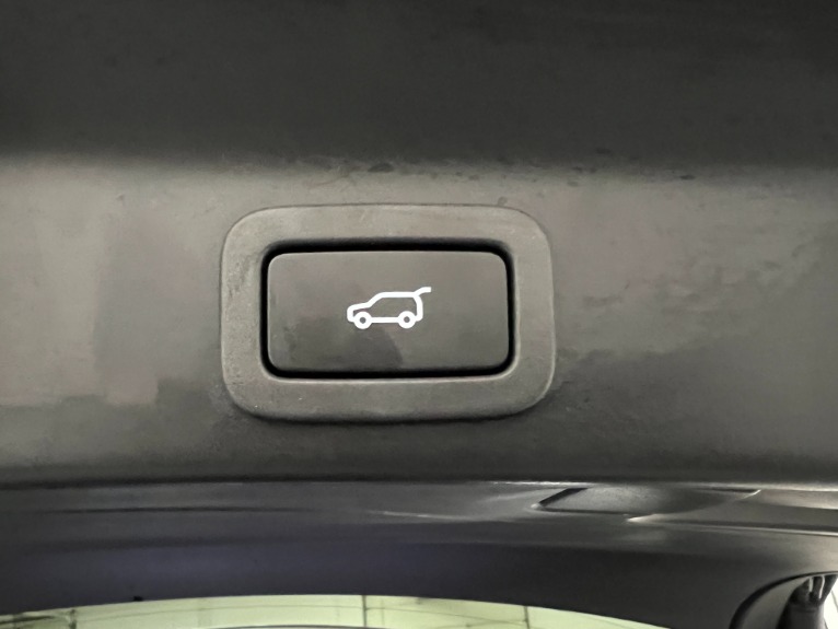 Used-2018-Jaguar-F-PACE-35t-R-Sport-AWD