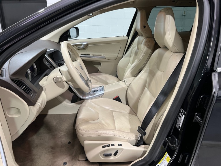 Used-2012-Volvo-XC60-T6-Premier-Plus-AWD