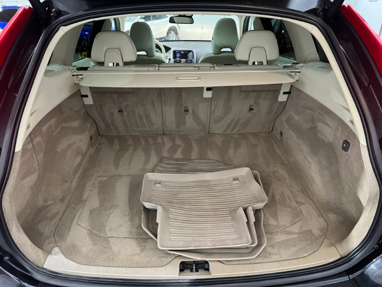 Used-2012-Volvo-XC60-T6-Premier-Plus-AWD