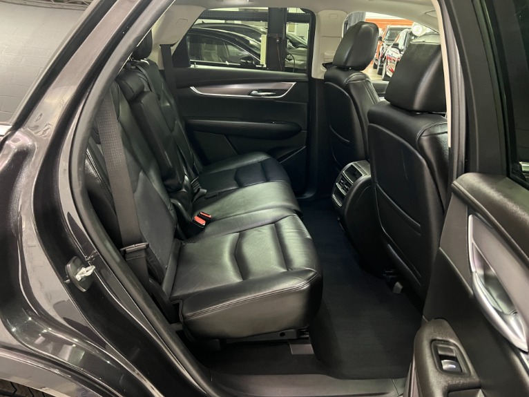 Used-2017-Cadillac-XT5-Luxury-4X4