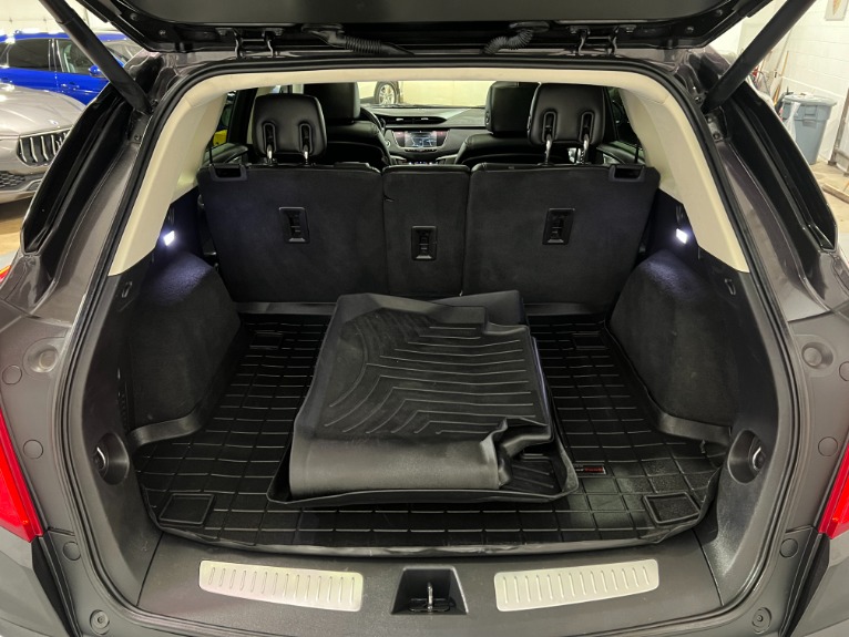 Used-2017-Cadillac-XT5-Luxury-4X4