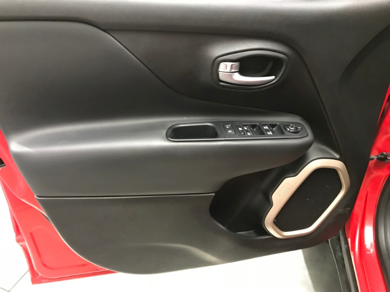 Used-2017-Jeep-Renegade-Limited-4X4