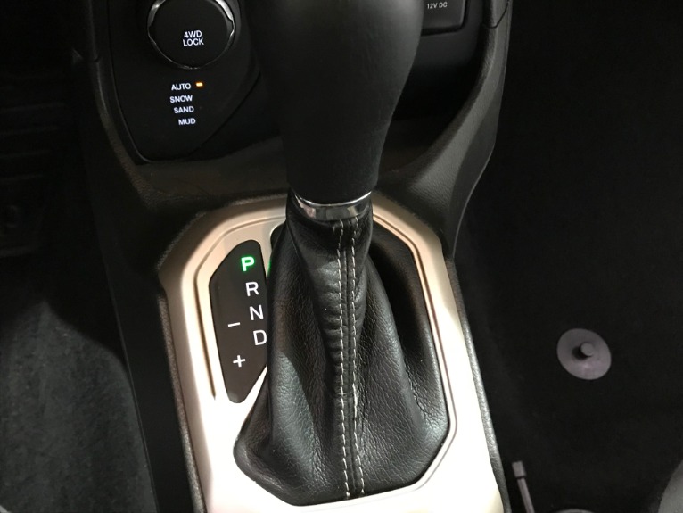 Used-2017-Jeep-Renegade-Limited-4X4