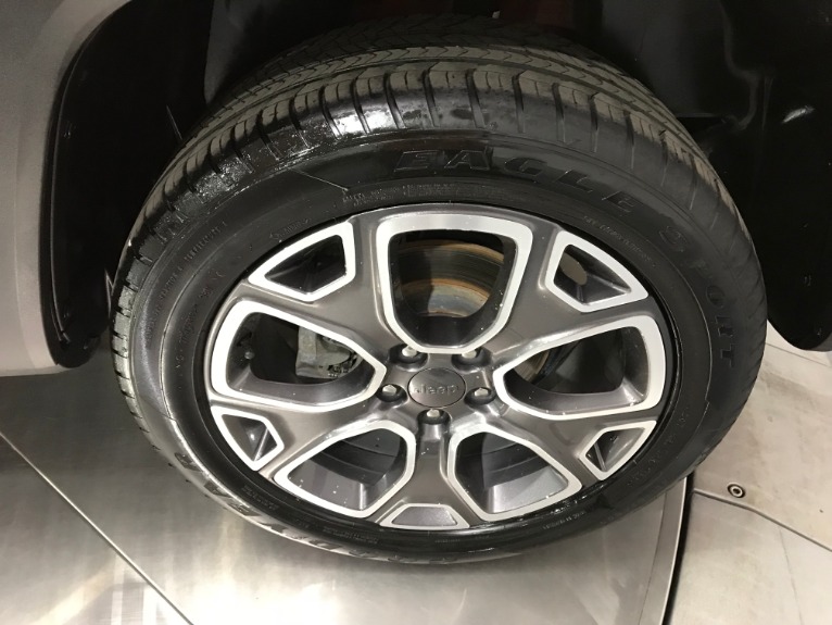 Used-2017-Jeep-Renegade-Limited-4X4