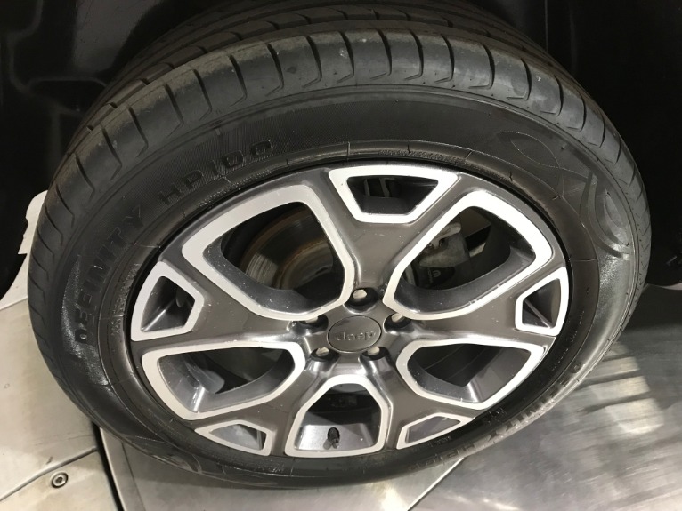 Used-2017-Jeep-Renegade-Limited-4X4