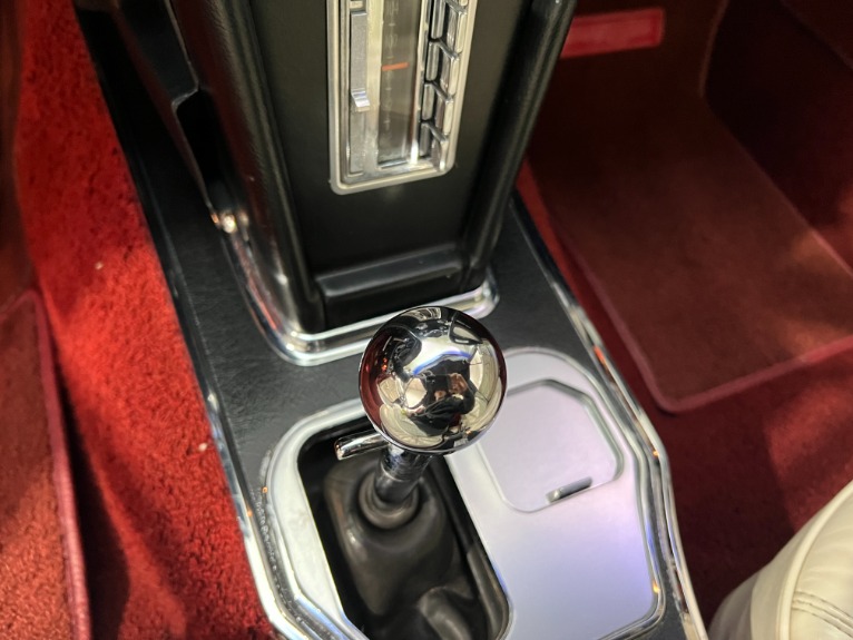 Used-1965-Chevrolet-Corvette-Stingray-Convertible-Fuel-Injected