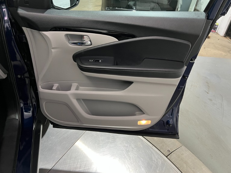 Used-2020-Honda-Ridgeline-RTL-E-AWD
