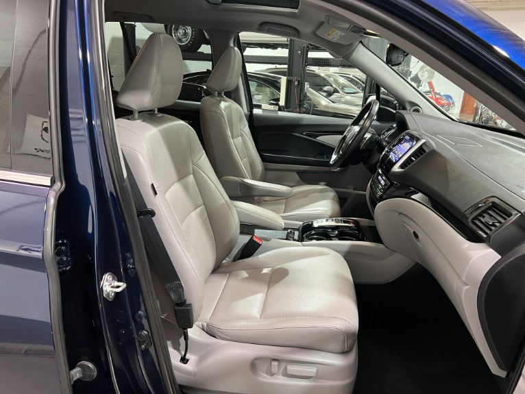 Used-2020-Honda-Ridgeline-RTL-E-AWD