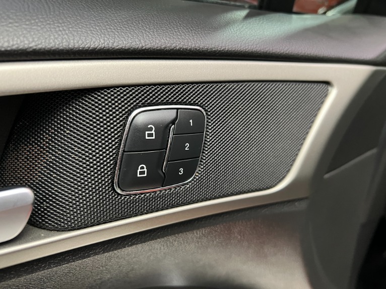 Used-2014-Ford-Fusion-SE-FWD