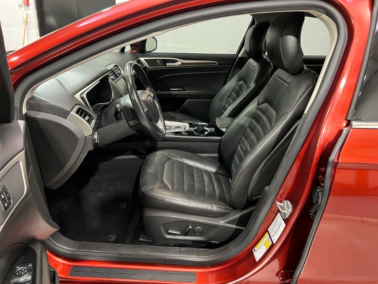 Used-2014-Ford-Fusion-SE-FWD