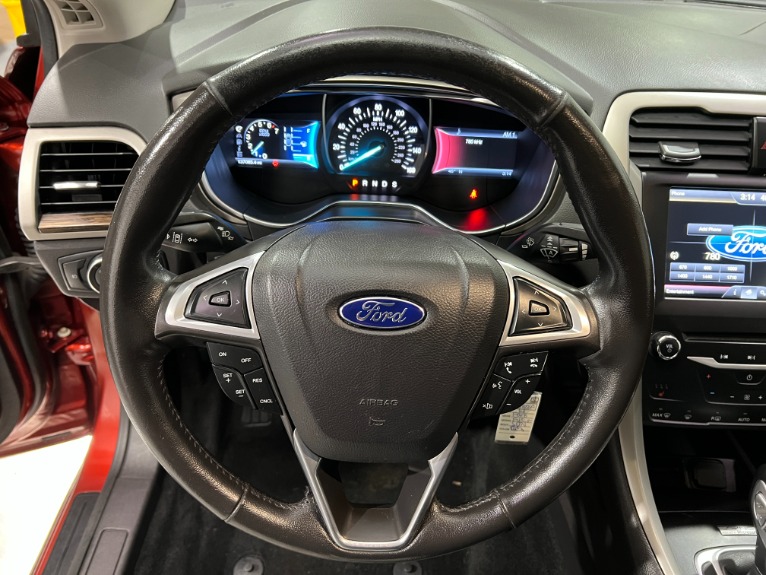 Used-2014-Ford-Fusion-SE-FWD