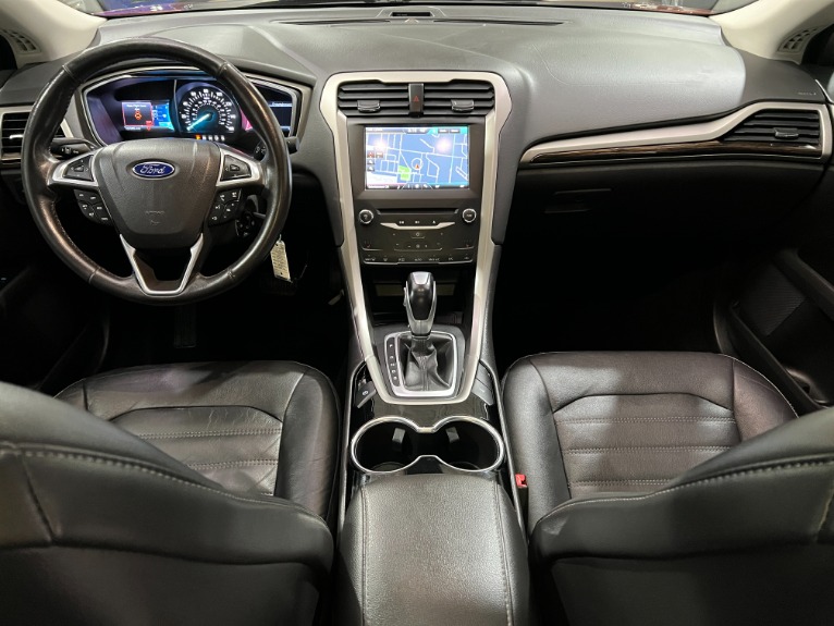 Used-2014-Ford-Fusion-SE-FWD
