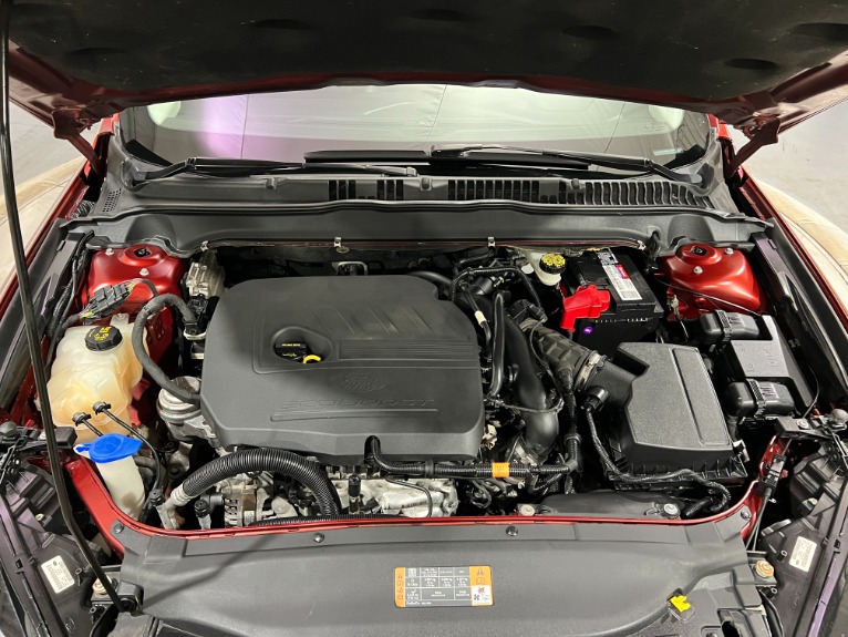 Used-2014-Ford-Fusion-SE-FWD
