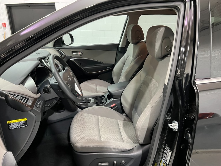 Used-2019-Hyundai-SANTA-FE-XL-SE-AWD