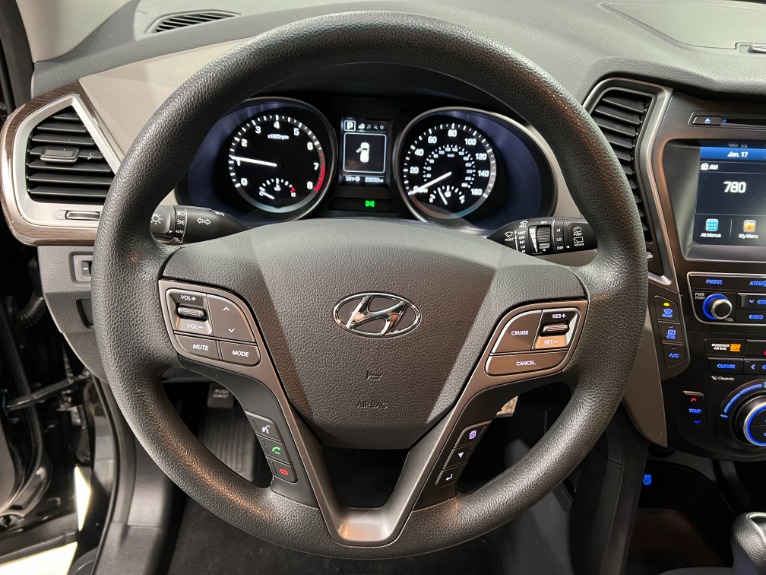 Used-2019-Hyundai-SANTA-FE-XL-SE-AWD