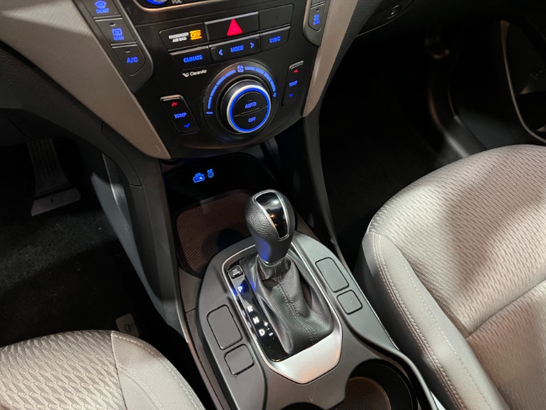 Used-2019-Hyundai-SANTA-FE-XL-SE-AWD