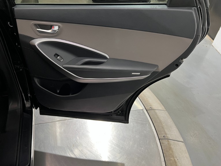 Used-2019-Hyundai-SANTA-FE-XL-SE-AWD