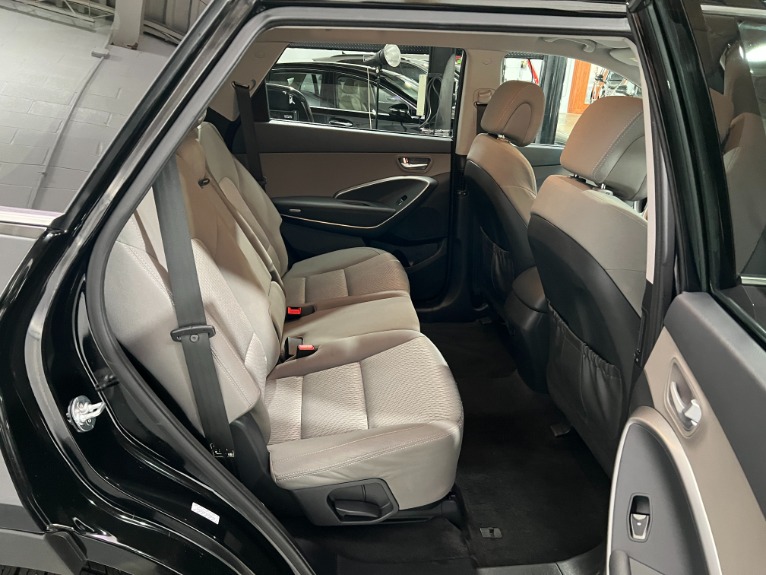 Used-2019-Hyundai-SANTA-FE-XL-SE-AWD