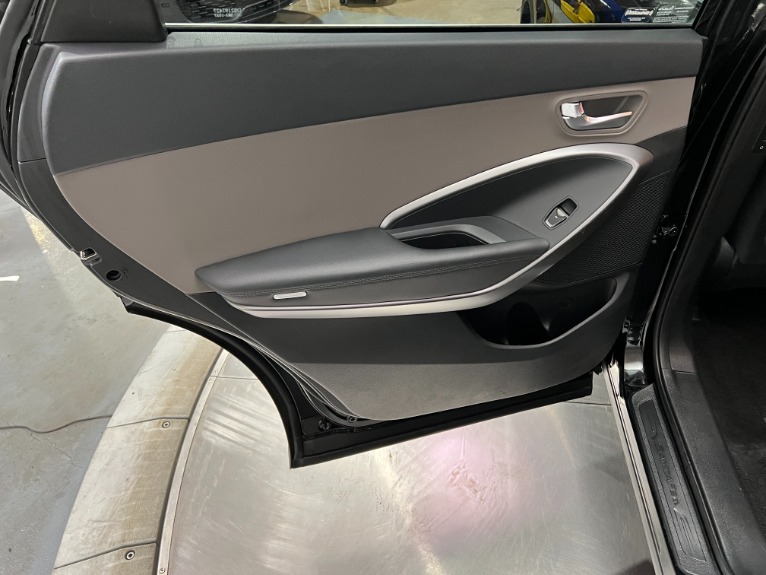 Used-2019-Hyundai-SANTA-FE-XL-SE-AWD