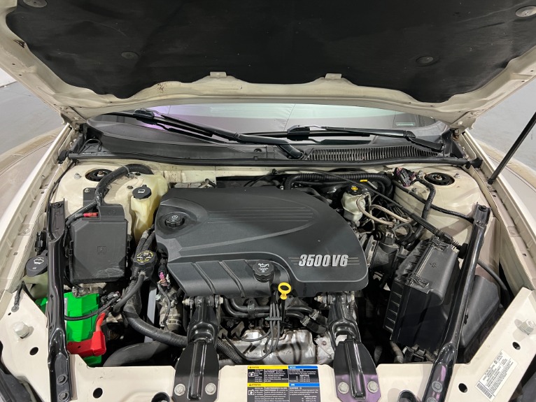 Used-2007-Chevrolet-Monte-Carlo-LT-FWD
