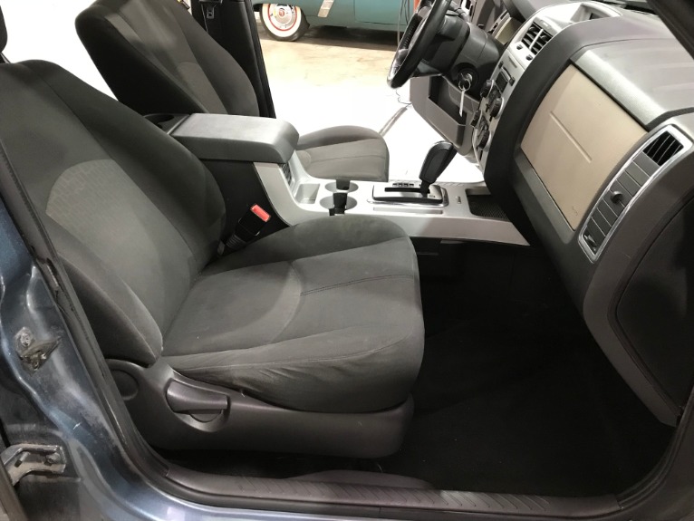Used-2011-Mercury-Mariner-I4