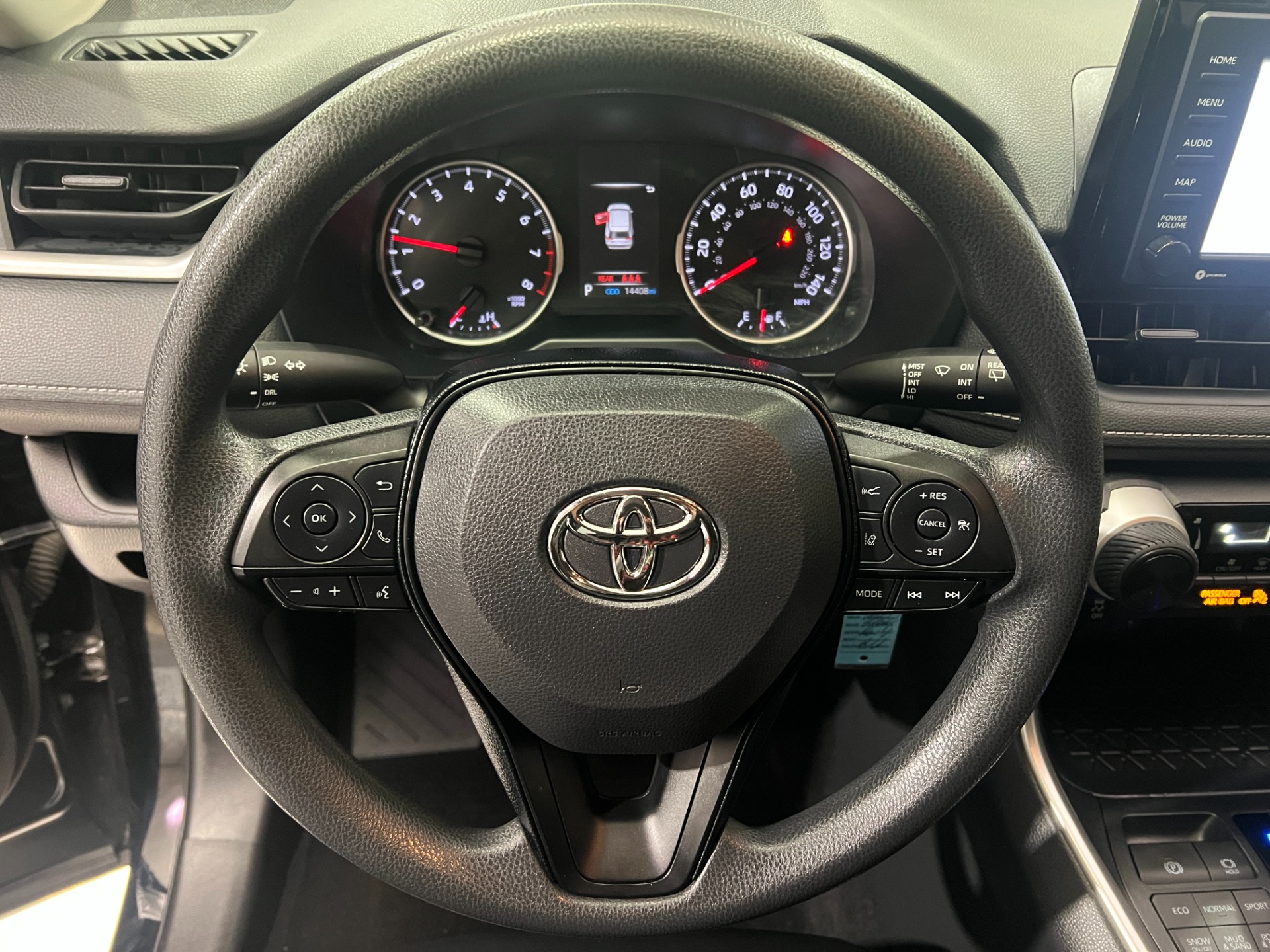 Used-2020-Toyota-RAV4-LE-AWD