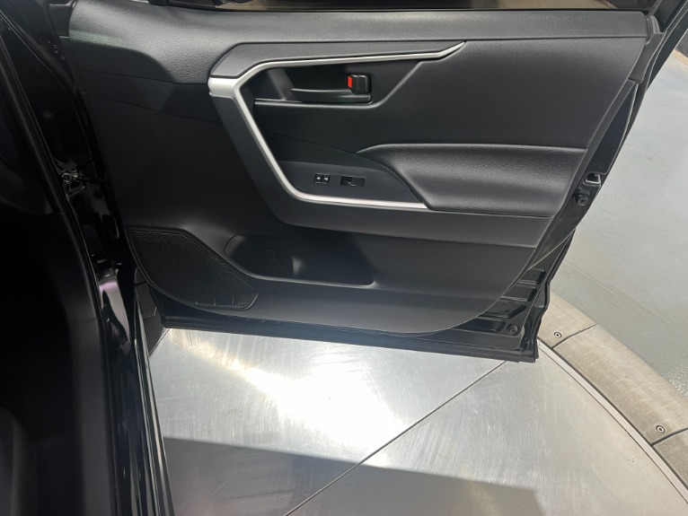 Used-2020-Toyota-RAV4-LE-AWD