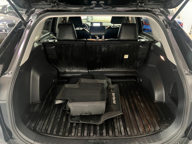 Used-2020-Toyota-RAV4-LE-AWD