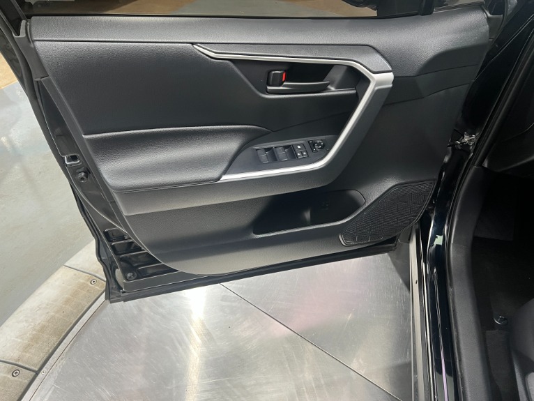 Used-2020-Toyota-RAV4-LE-AWD