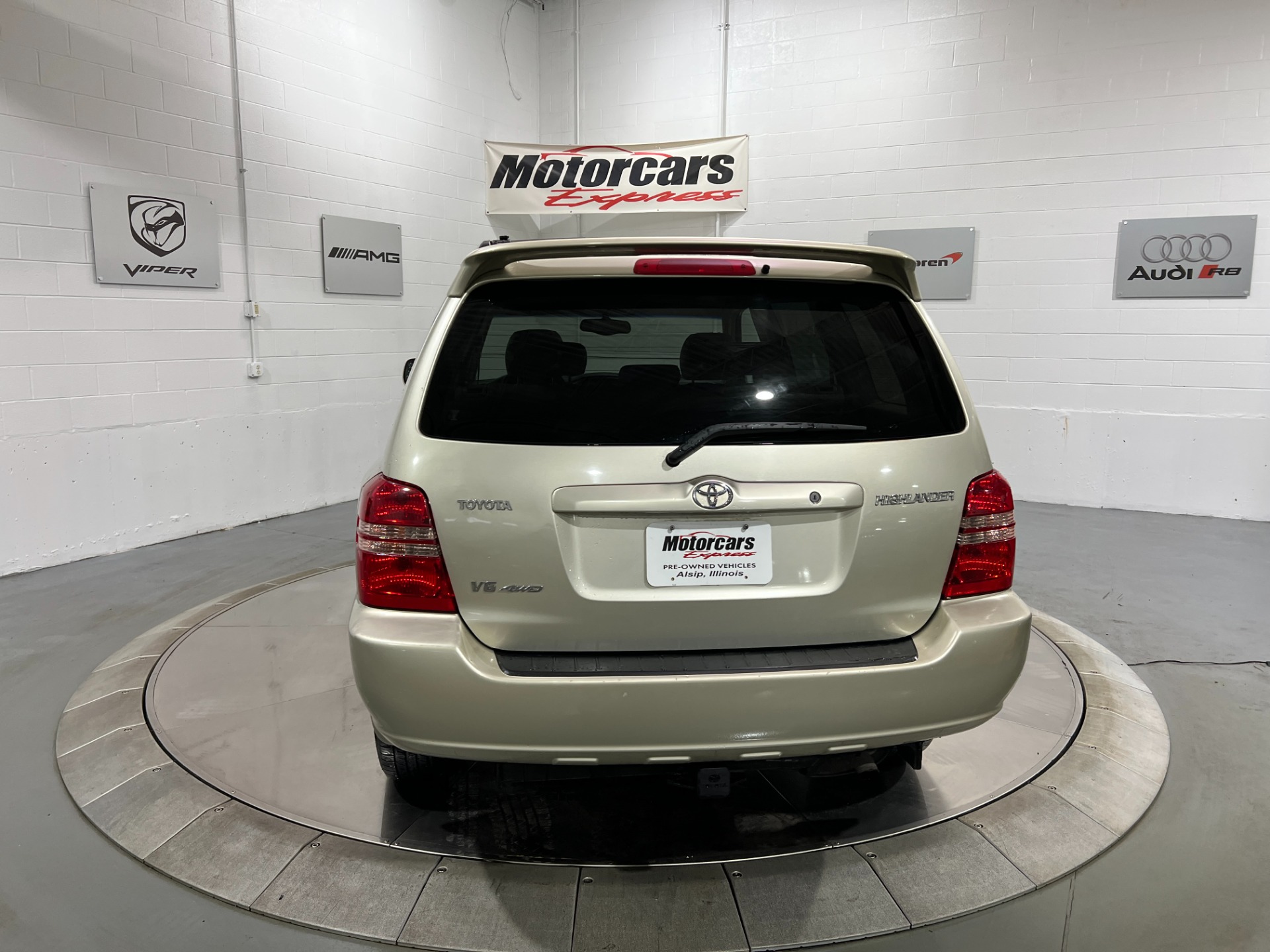 Used-2003-Toyota-Highlander-Limited-AWD