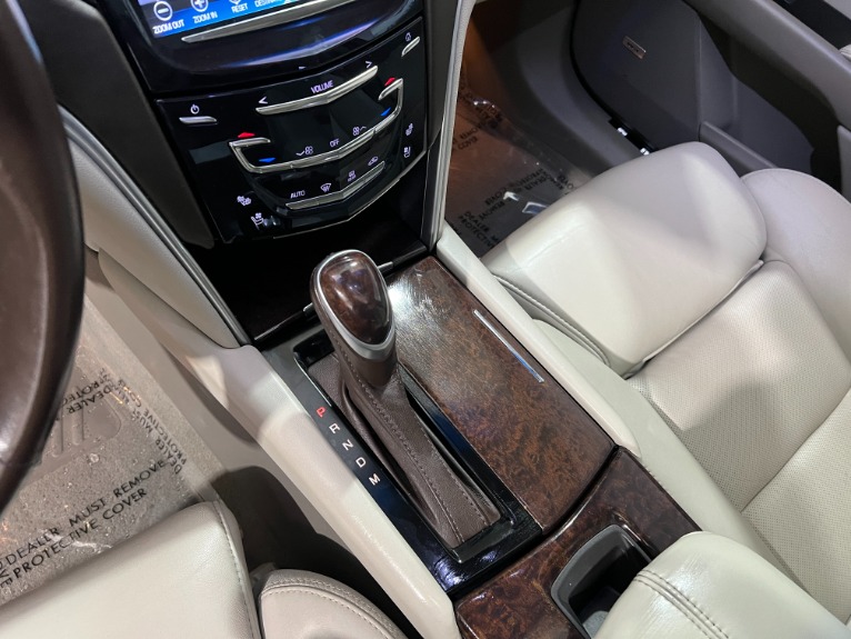 Used-2013-Cadillac-XTS-Platinum-Collection-AWD
