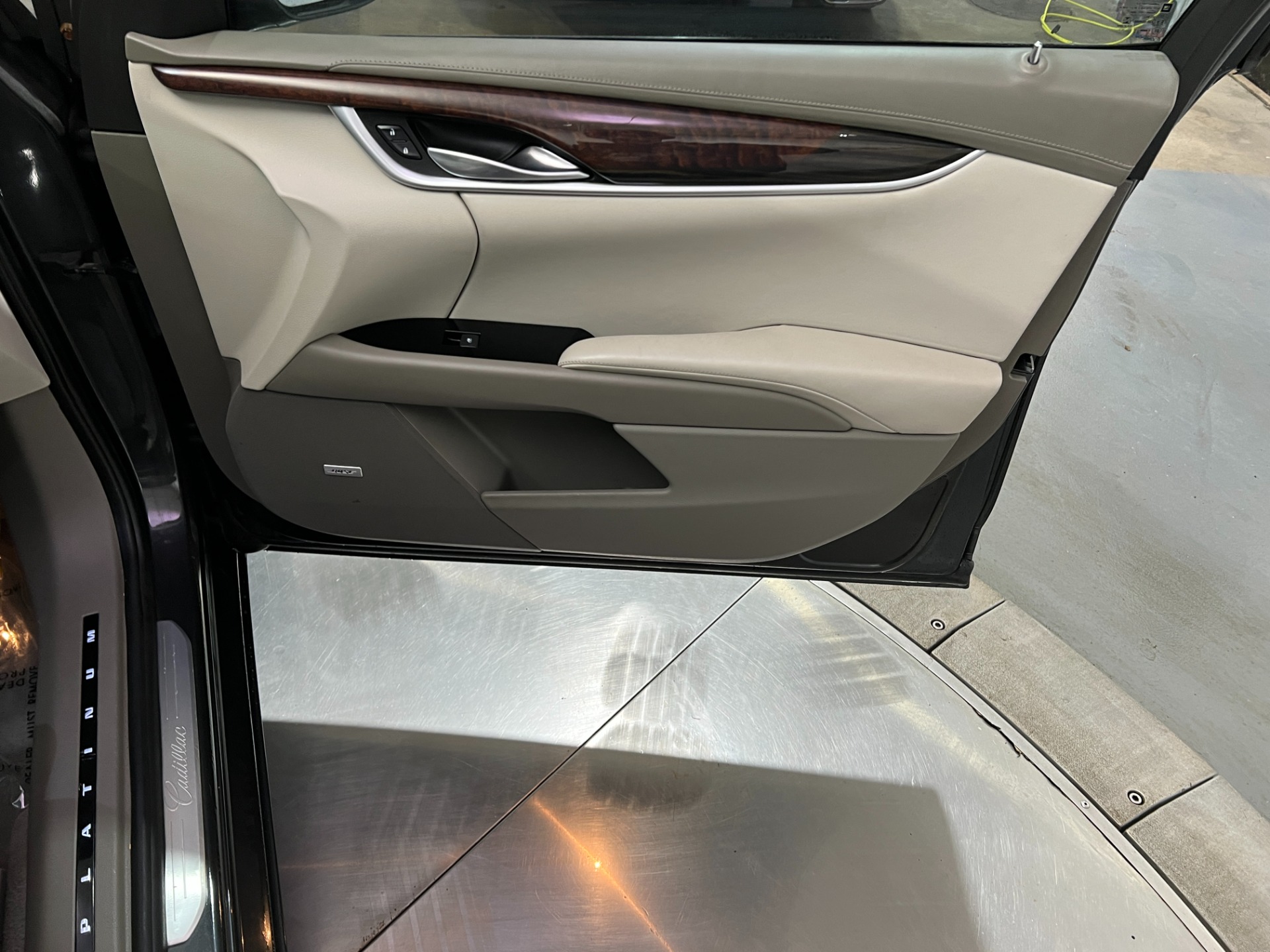 Used-2013-Cadillac-XTS-Platinum-Collection-AWD