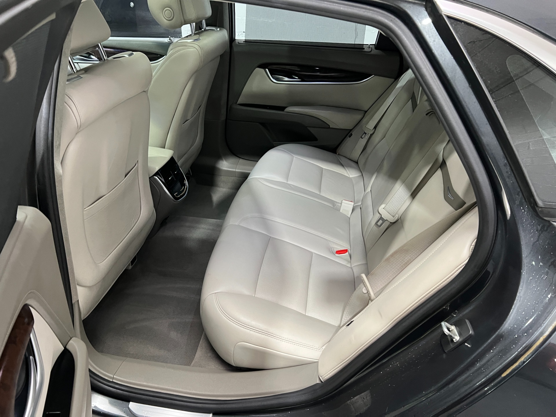 Used-2013-Cadillac-XTS-Platinum-Collection-AWD