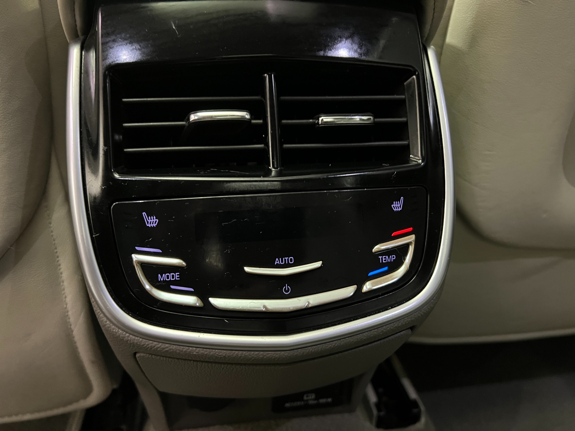 Used-2013-Cadillac-XTS-Platinum-Collection-AWD