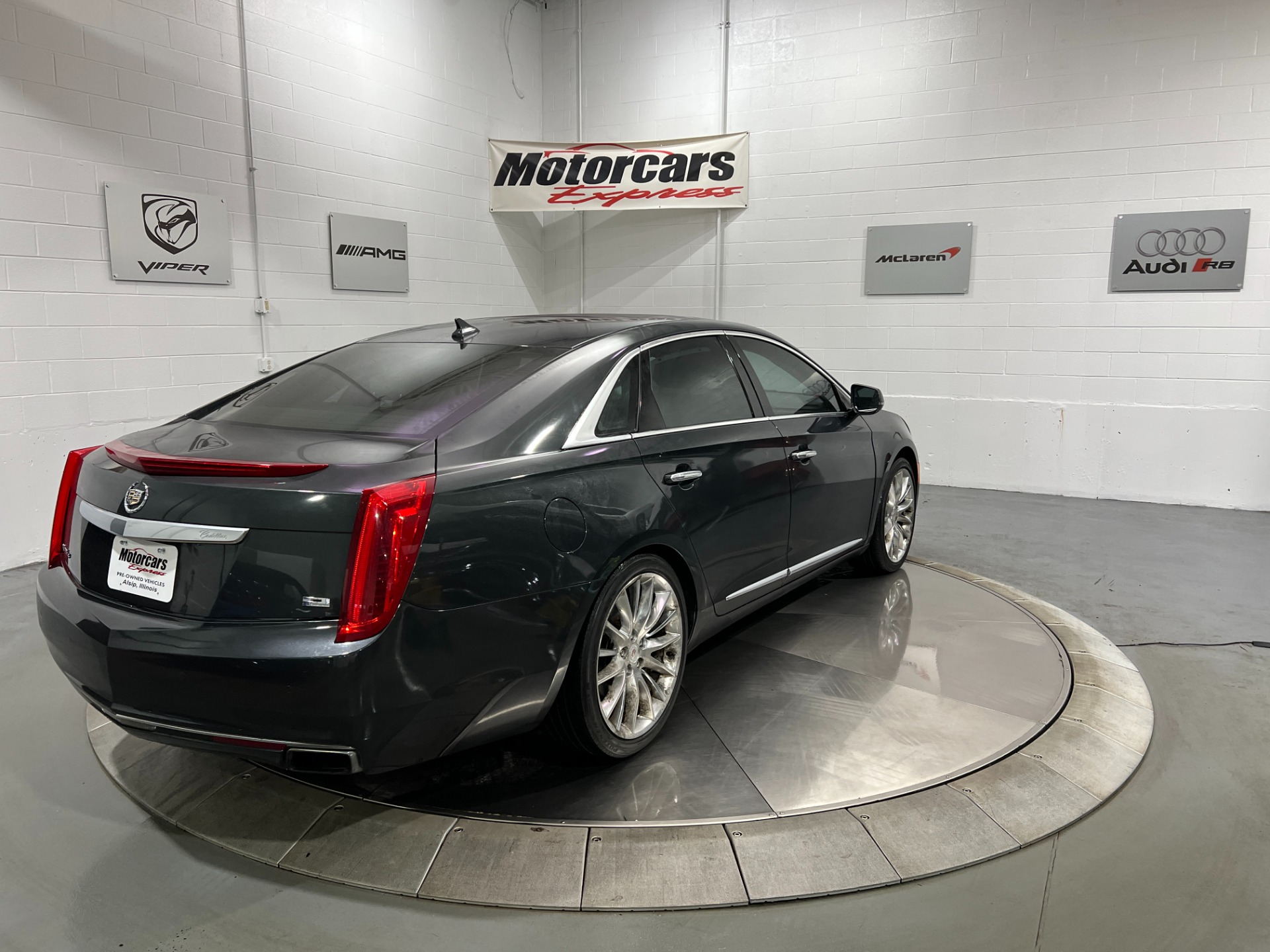 Used-2013-Cadillac-XTS-Platinum-Collection-AWD