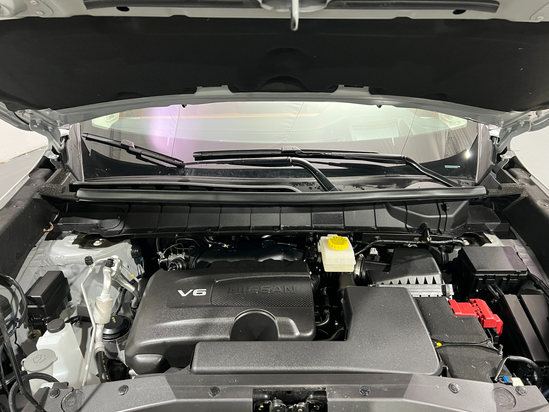Used-2022-Nissan-Pathfinder-Platinum-4X4