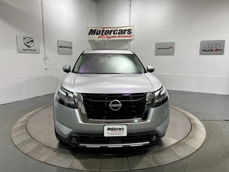 Used-2022-Nissan-Pathfinder-Platinum-4X4