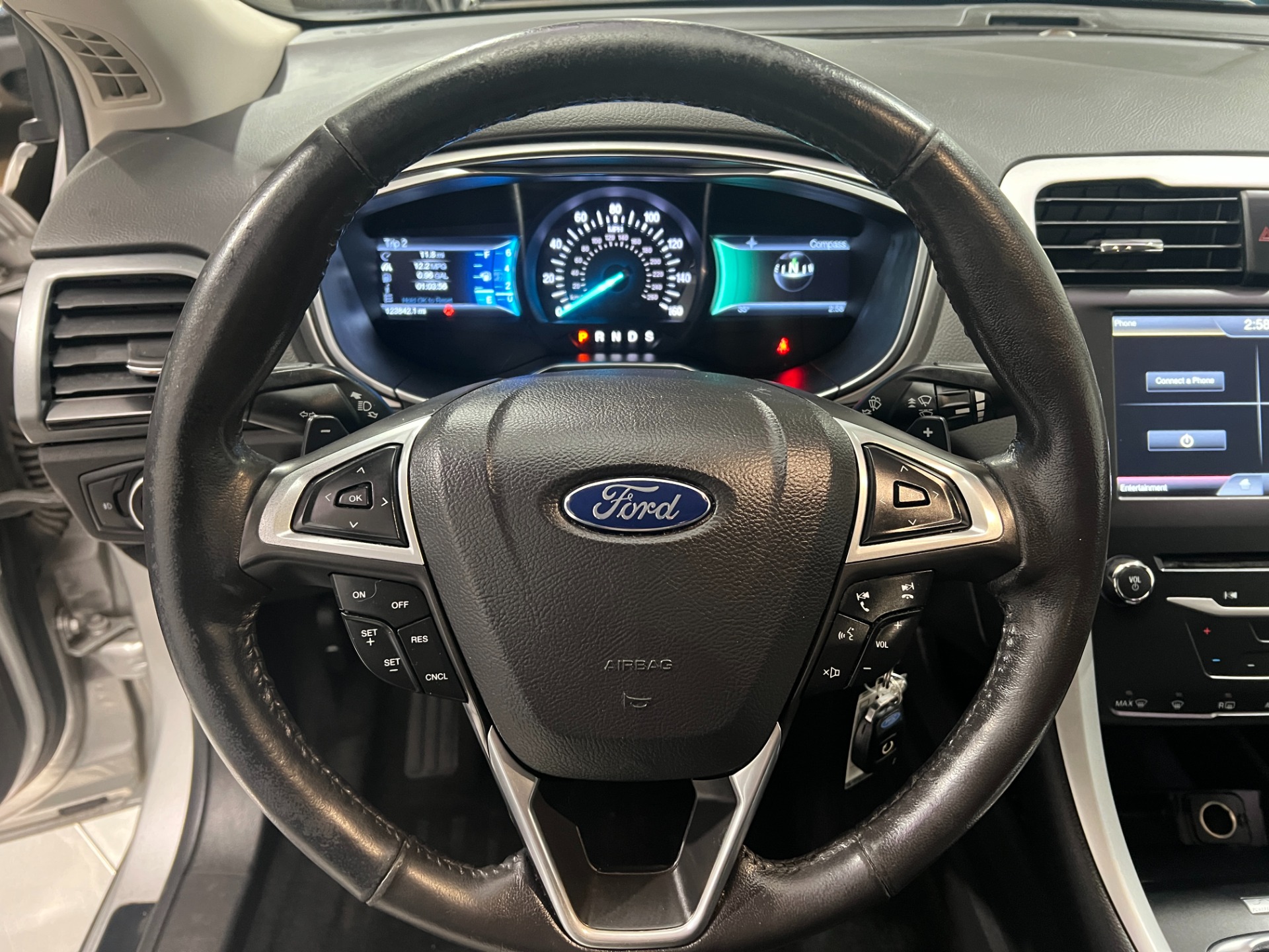 Used-2014-Ford-Fusion-SE--FWD
