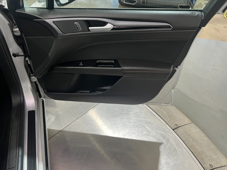 Used-2014-Ford-Fusion-SE--FWD