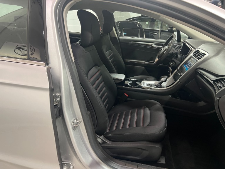 Used-2014-Ford-Fusion-SE--FWD