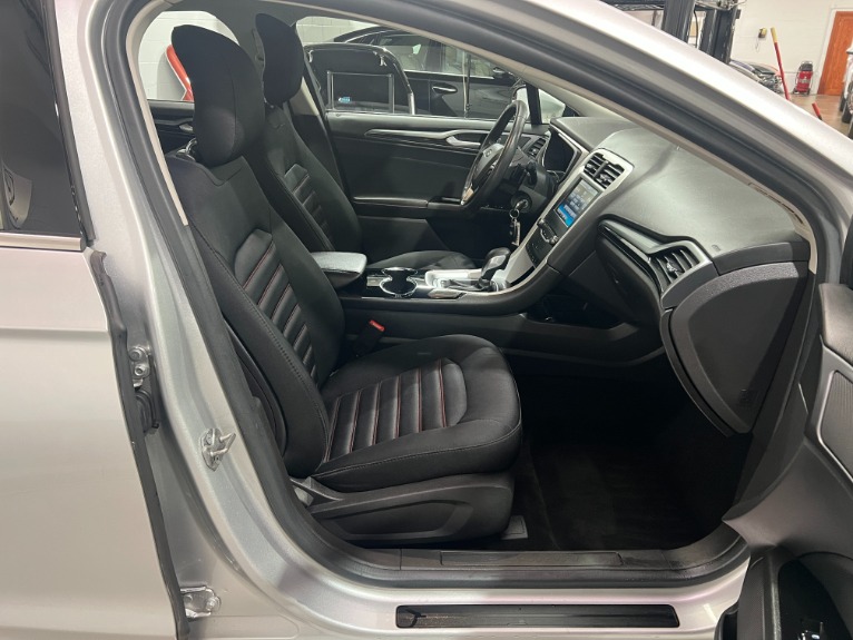 Used-2014-Ford-Fusion-SE--FWD