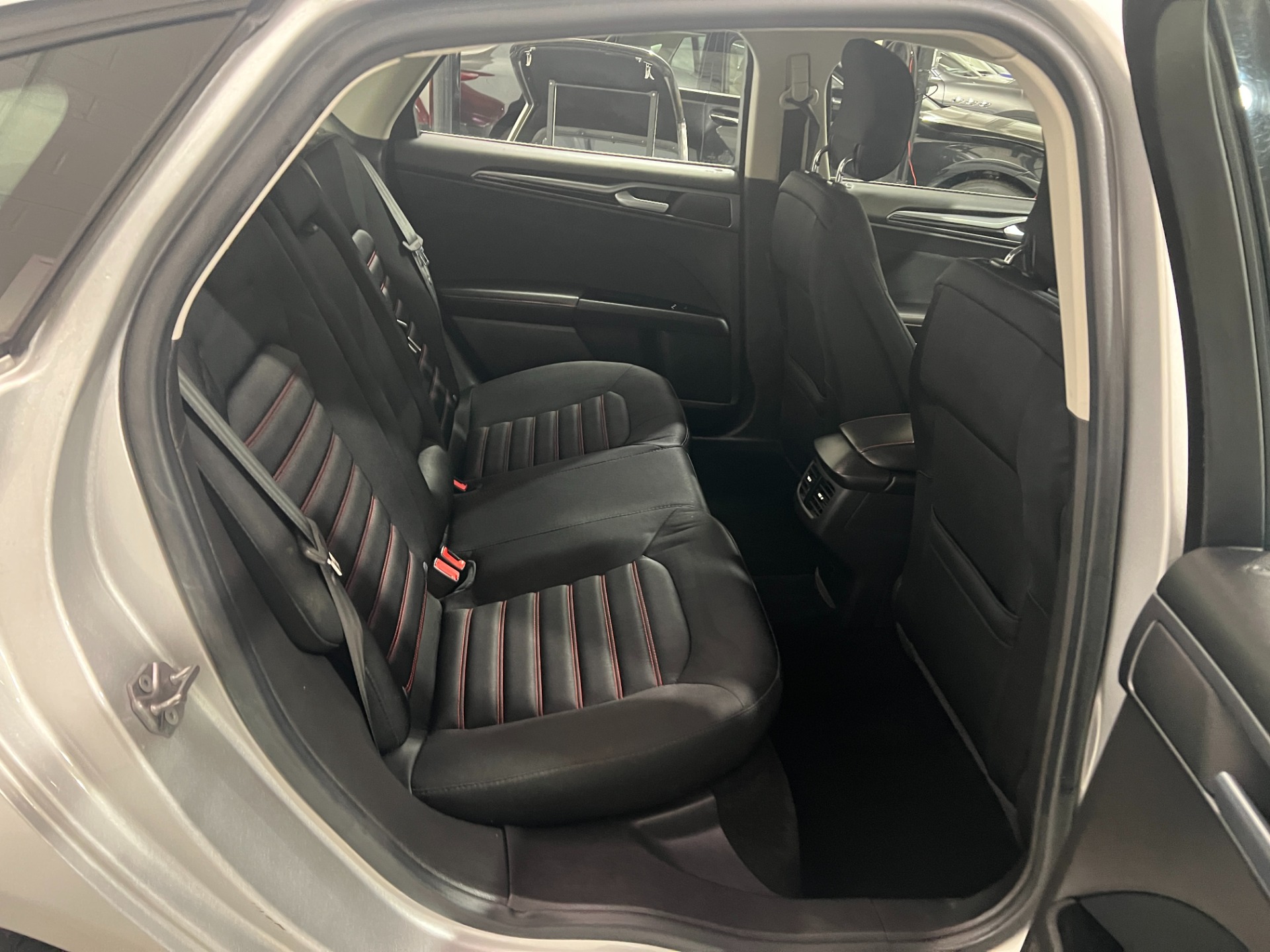 Used-2014-Ford-Fusion-SE--FWD