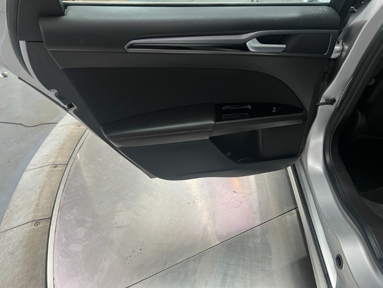 Used-2014-Ford-Fusion-SE--FWD