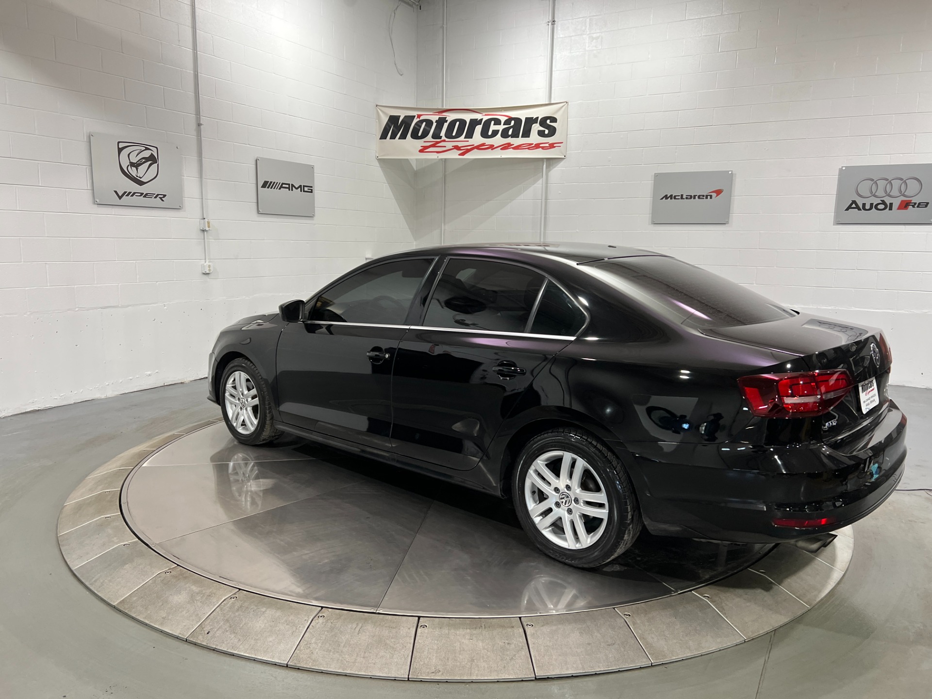 Used-2017-Volkswagen-Jetta-14T-S-FWD