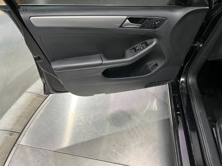 Used-2017-Volkswagen-Jetta-14T-S-FWD