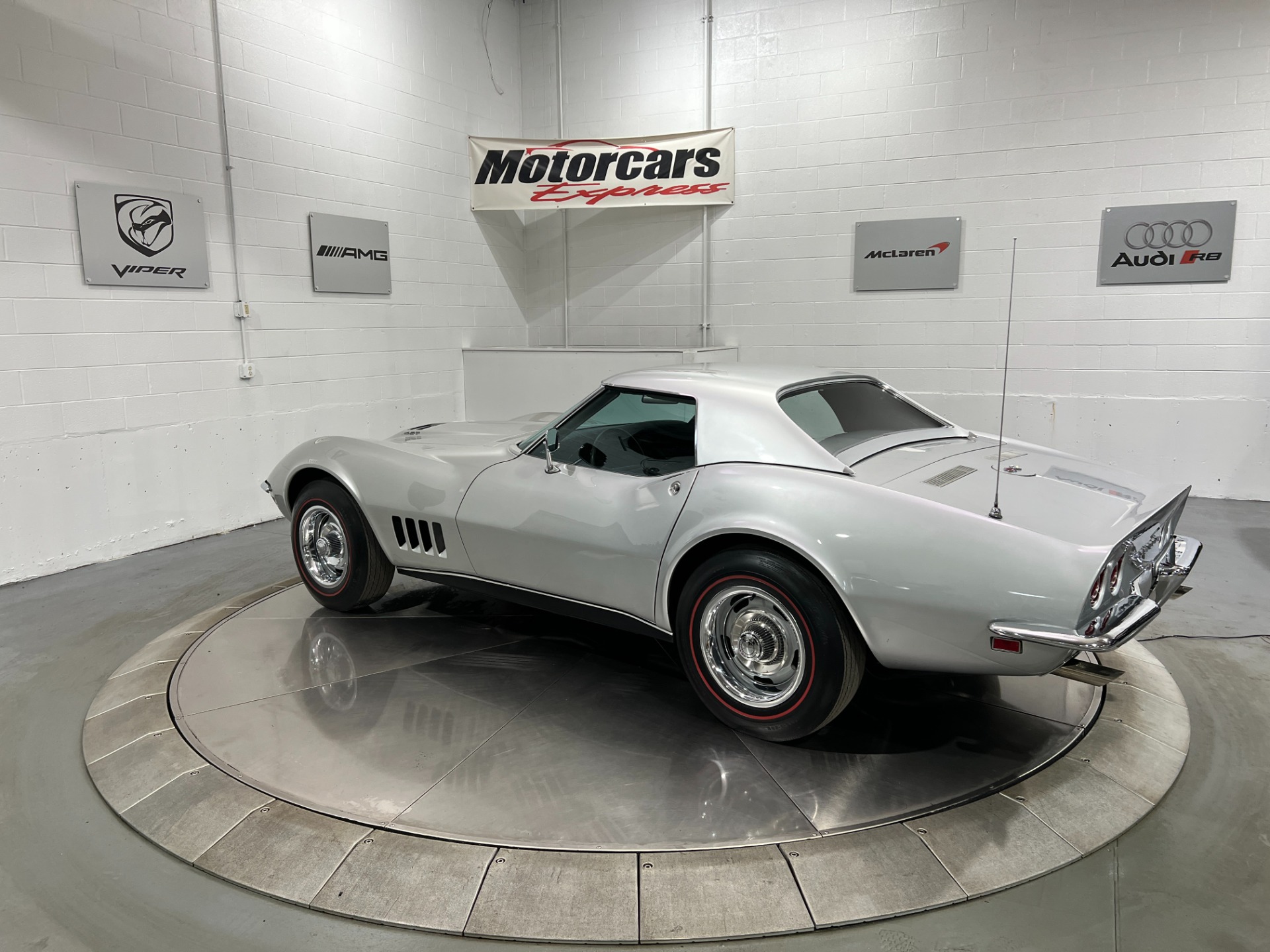 Used-1968-Chevrolet-Corvette-Convertible-427-400Hp-4-Speed